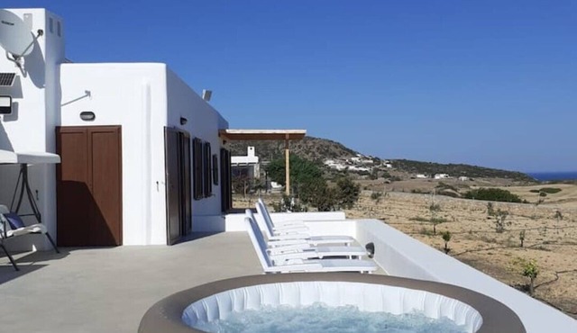 Panoramic housenA house in nature with an amazing sea view, in milos island!