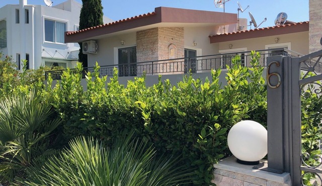 PANORAMIC SINGLE FAMILY HOME OVERLOOKING SARONIC GULF
