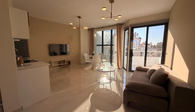 PL Pireas Modern APT