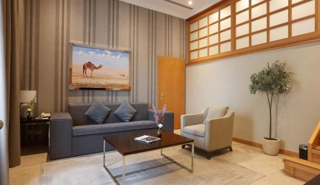 Presidential Suite Near Palm Strip Mall By Luxury Bookings