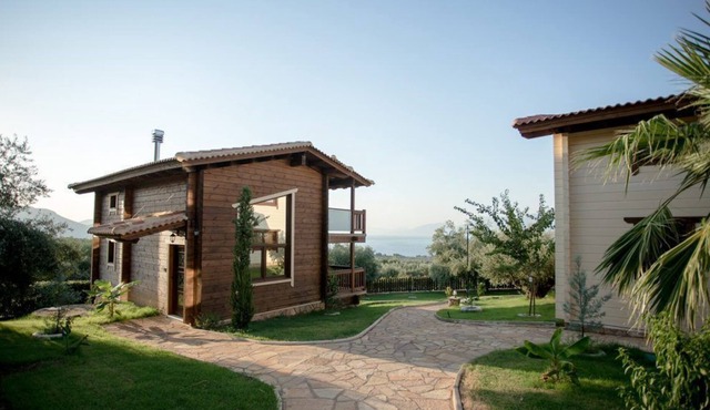 R 3044 Villa Evron with Sea View Pool & Private Sauna WITH Central Heating, Private Sauna & Sofa Be