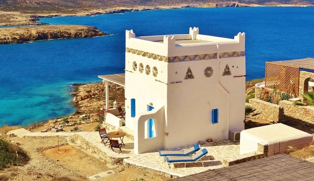 Recently built, charming, Cyclades type house with panoramic view of the Aegean
