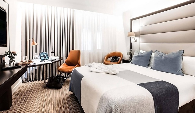 Relaxing Getaway Awaits! Dublin's Most Elegant Hotel Near to Grafton Street