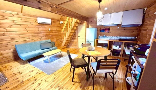 Renting an entire building as a oneroom apartment/Takashima Shiga