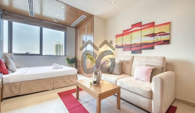 Restful studio Apartment is Dubai Sports City