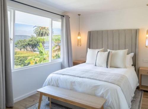 Romantic Villa2 Getaway - beautiful views, kolkol, wifi and back up SOLAR