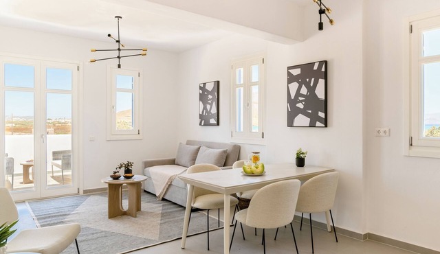 Sanders Paros Gardens - Nifty 1-Bdr Apt w Balcony
