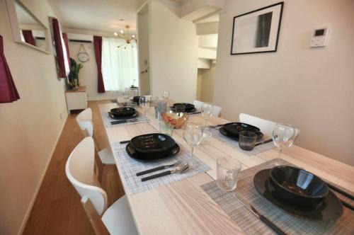 SCD155 Private House for 9 with Rooftop in Ikebukuro, Direct Access to Tokyo's Core Commercial Districts