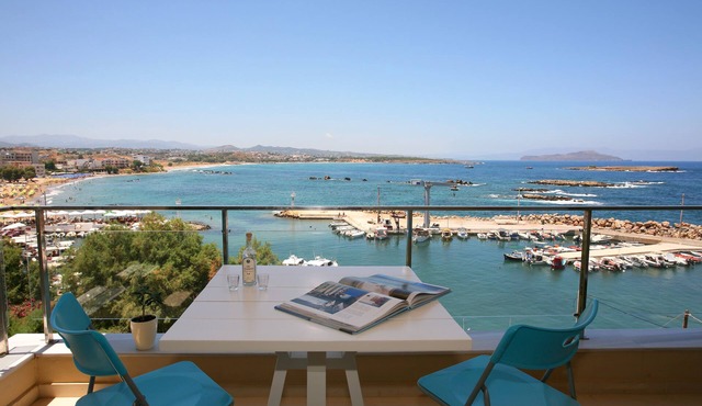 Sea View Balcony, Steps from Beach and Old Town