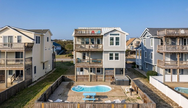 Semi-Oceanfront, Ocean Views! 225ft to Beach! -Pool, Hot Tub,Pool Table,Dogs OK!