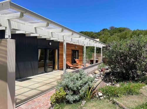 Serene, stylish beach home