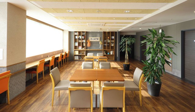 Silk Hotel