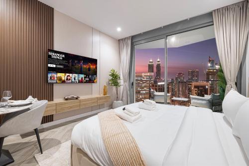 Sky Studio 41st floor - Burj View & Padel