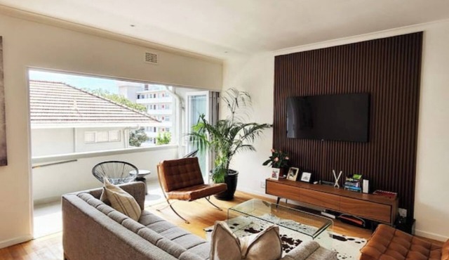 Slick 1 bed in 3 Anchor Bay.