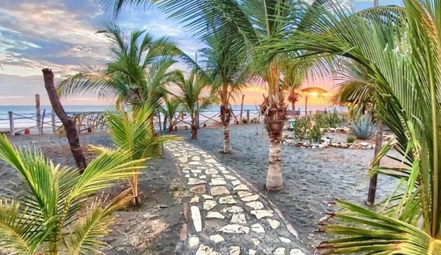 Somar Surf lodge