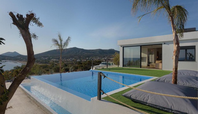 Sounio Black Villa
