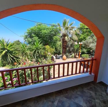SPITIKARIOTIKO Panoramic Home