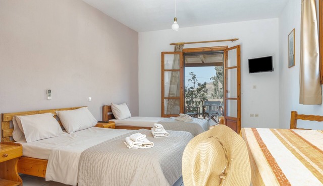 Studio Apartment '3' with Sea View, Wi-Fi and Air Conditioning
