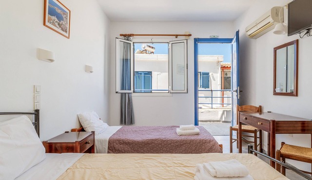 Studio Apartment 'Aegeo 2' with Balcony, Wi-Fi and Air Conditioning