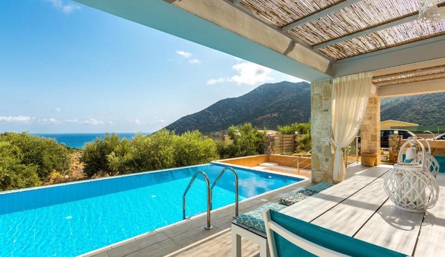 Sugar Premium Villa