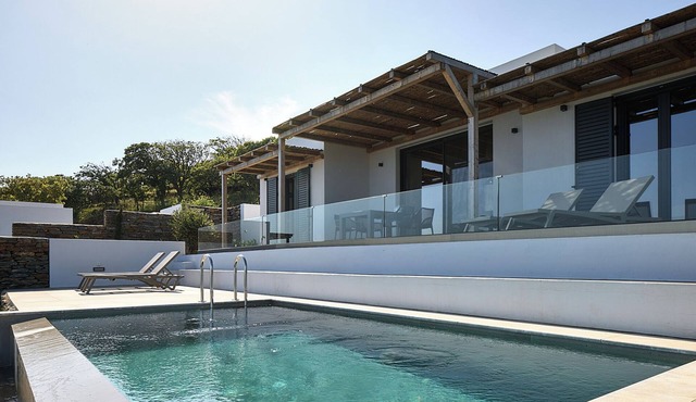 Sunrise - Absolute sea views and pool