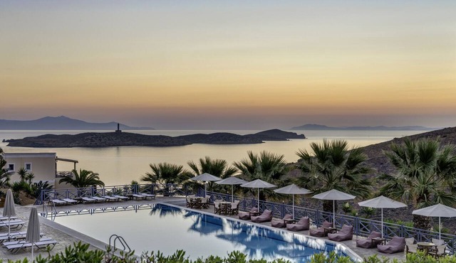Sunrise Beach Suites
