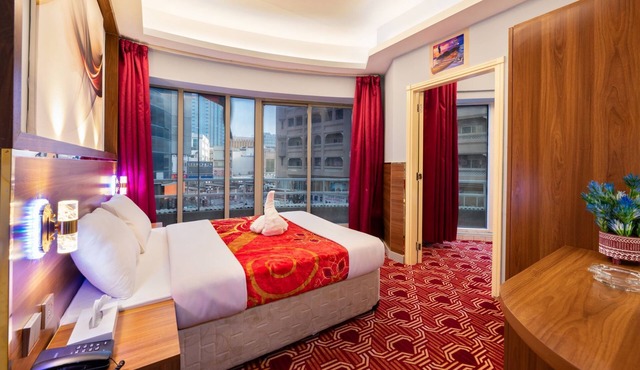 Tanha Hotel