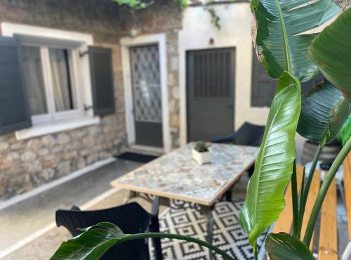 The Local Pin House - Ευρύχωρη μονοκατοικία, Λαμία