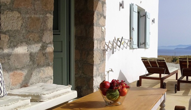 "The Olive Tree"Traditional house with sea view families/couples House2