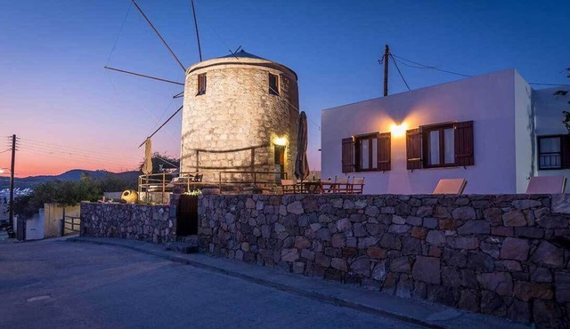 The windmill in Milos' port - with sea view