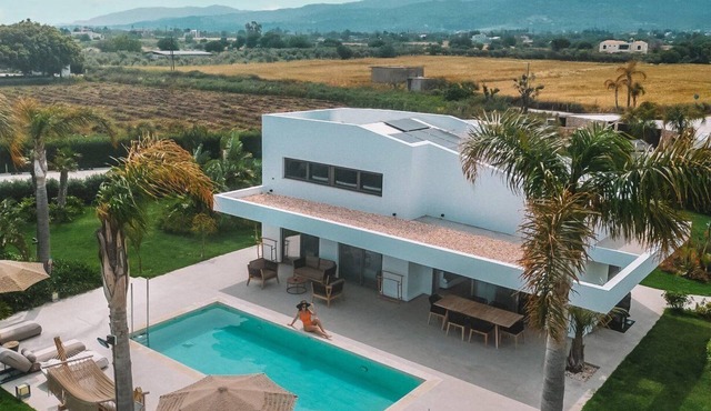 Thrilling Kos Villa | Villa James-Sirius | 3 Bedrooms | Spacious