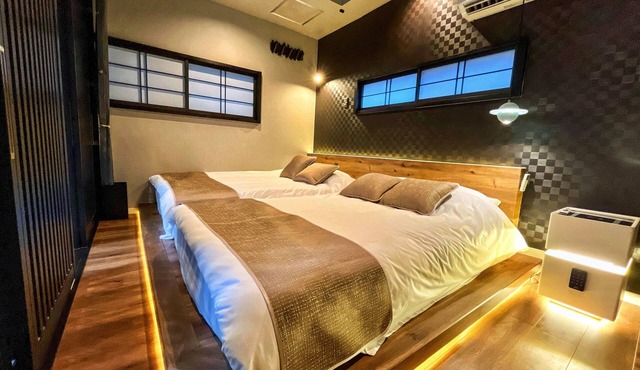 Tokyo Nook