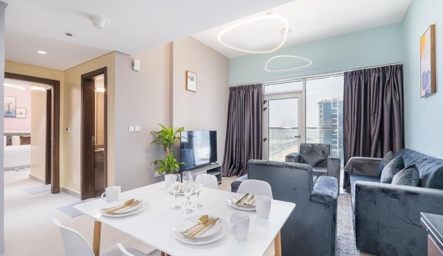 Trinity Holiday Homes - Spacious Modern Living 1BR & 2BR Unique Apartment