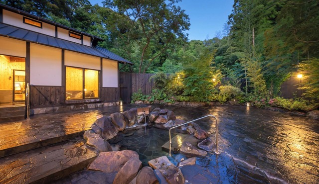 Tsuwabuki-no-Hana