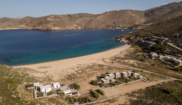 Two BD Grande Maisonette with Sea View by Ammoa Feelgood Boutique Houses