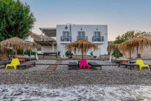 Uno Beachfront Suite