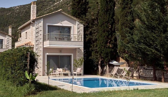 Villa 'Avesta Private Villas - Kallisto' with Sea View, Private Pool and Air Conditioning