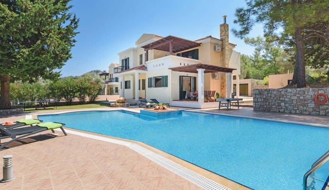 Villa Dimitra Springs by Villa Plus