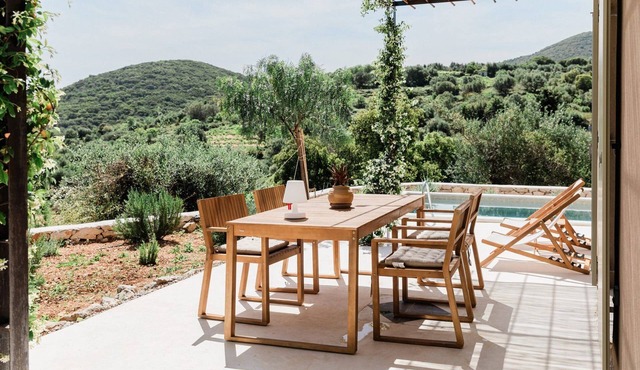 Villa Hydraline, 2 BDR, Private Pool and Garden, Furnished Terrace, Vathy,.