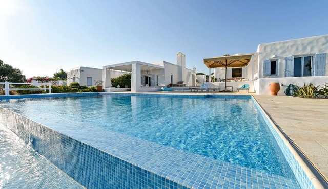 Villa Irina - Five Bedroom Villa, Sleeps 10