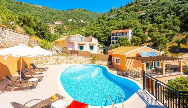 Villa Konstantinos - Three Bedroom Villa, Sleeps 7