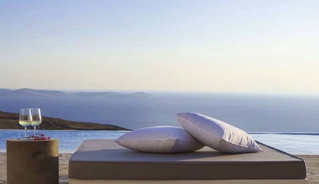 Villa Light in FAnari Mykonos