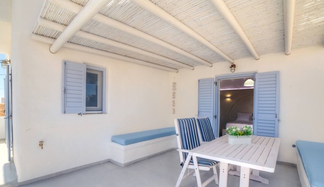 Villa “Ocyrrhoe” with Private Terrace, Wi-Fi and Air Conditioning