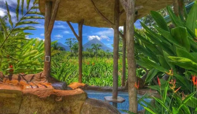 Villa Rústica Arenal: With Free Sloths Territory Pass!