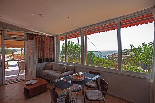 Voula Home