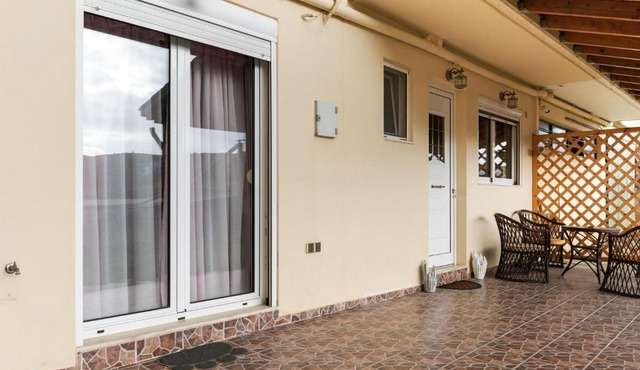 Welcoming Apartment in Venerato with Garden