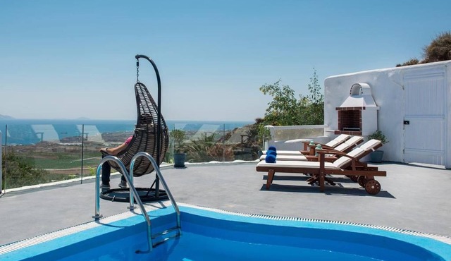 Wonderful Santorini Villa | 1 Bedroom | Dream Villa Dyo | Stunning Sea Views