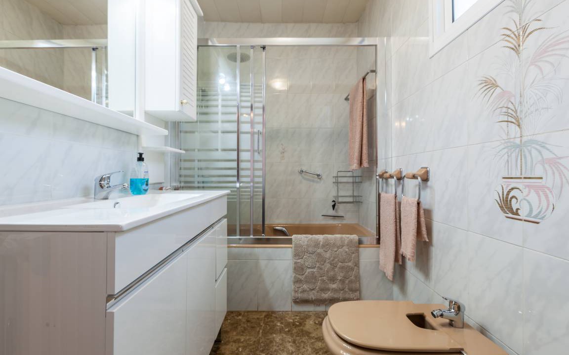 Photo of Bathroom in Rubi