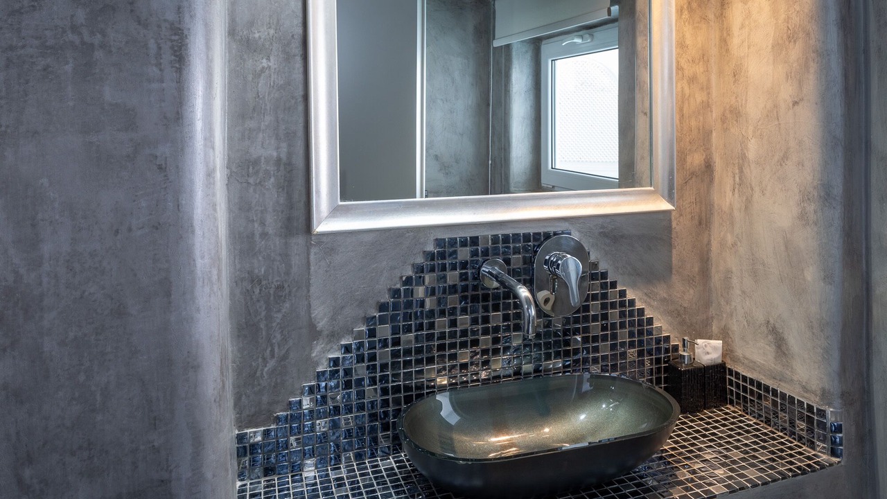 Photo of Bathroom in Fira
