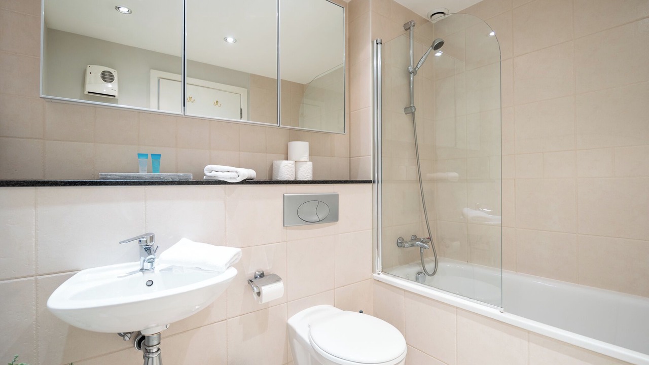 Photo of Bathroom in Grand Canal Dock